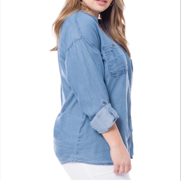 Collarless Chambray Button Down Short - Plus size - Picture 2 of 4